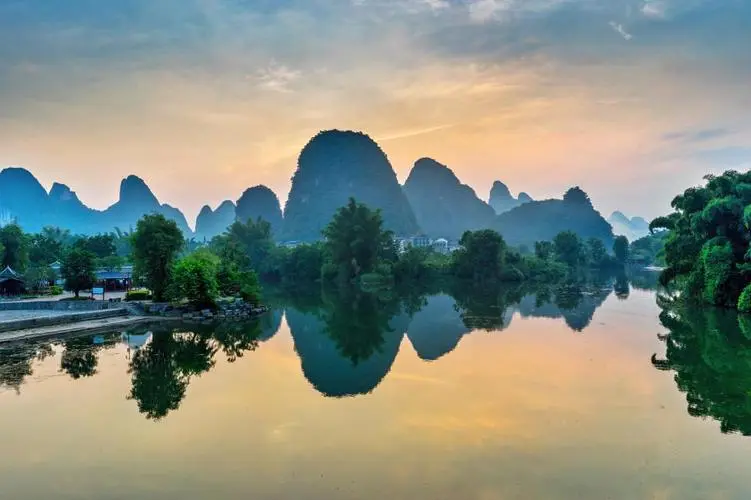 精密高端绿色